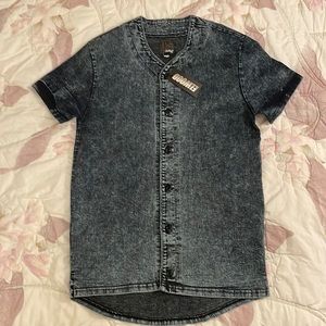 Elwood Blue Button Down Short Sleeve Shirt in Size M